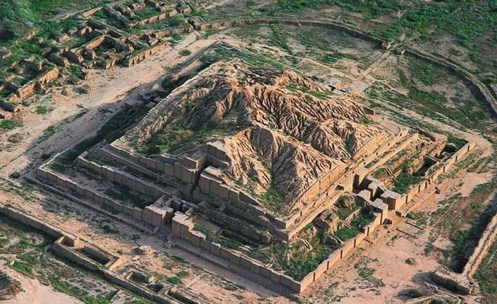 Chogha Zanbil: Ancient Ziggurat of Power in Iran