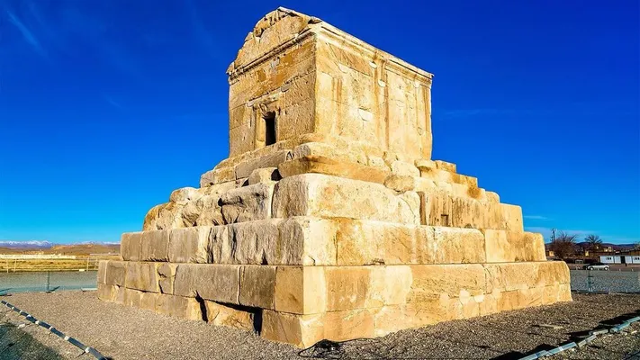 Pasargadae | The First Capital of the Achaemenid Empire