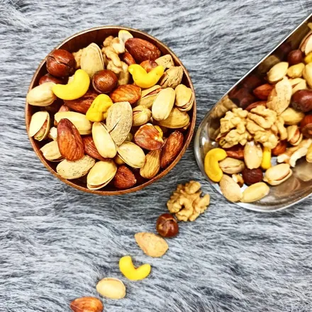Best Iranian souvenirs | Persian nuts