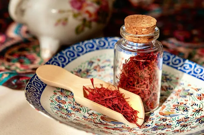 Best Iranian souvenirs | Persian saffron
