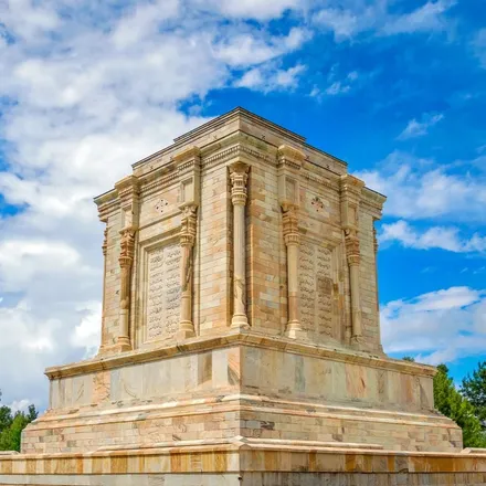 Tourist and Visitor Guide for the Tomb of Ferdowsi