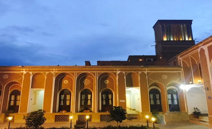 Laleh Hotel, Yazd