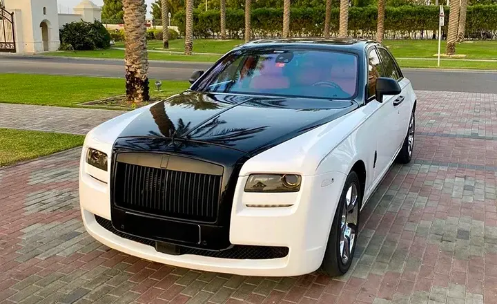 Rent a Rolls Royce Ghost in Dubai