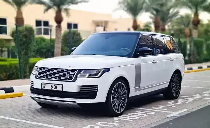 The white Range Rover Autobiography in the Dubai street