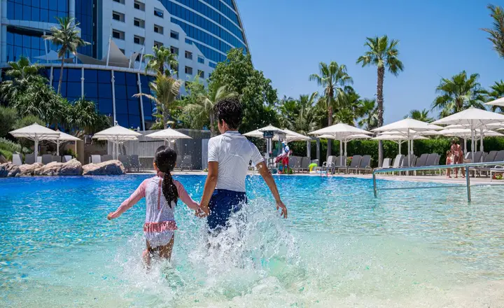 ساحل خصوصی جمیرا بیچ هتل در دبی