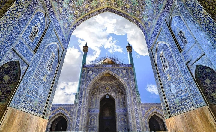 موقعیت جغرافیایی مسجد امام در اصفهان