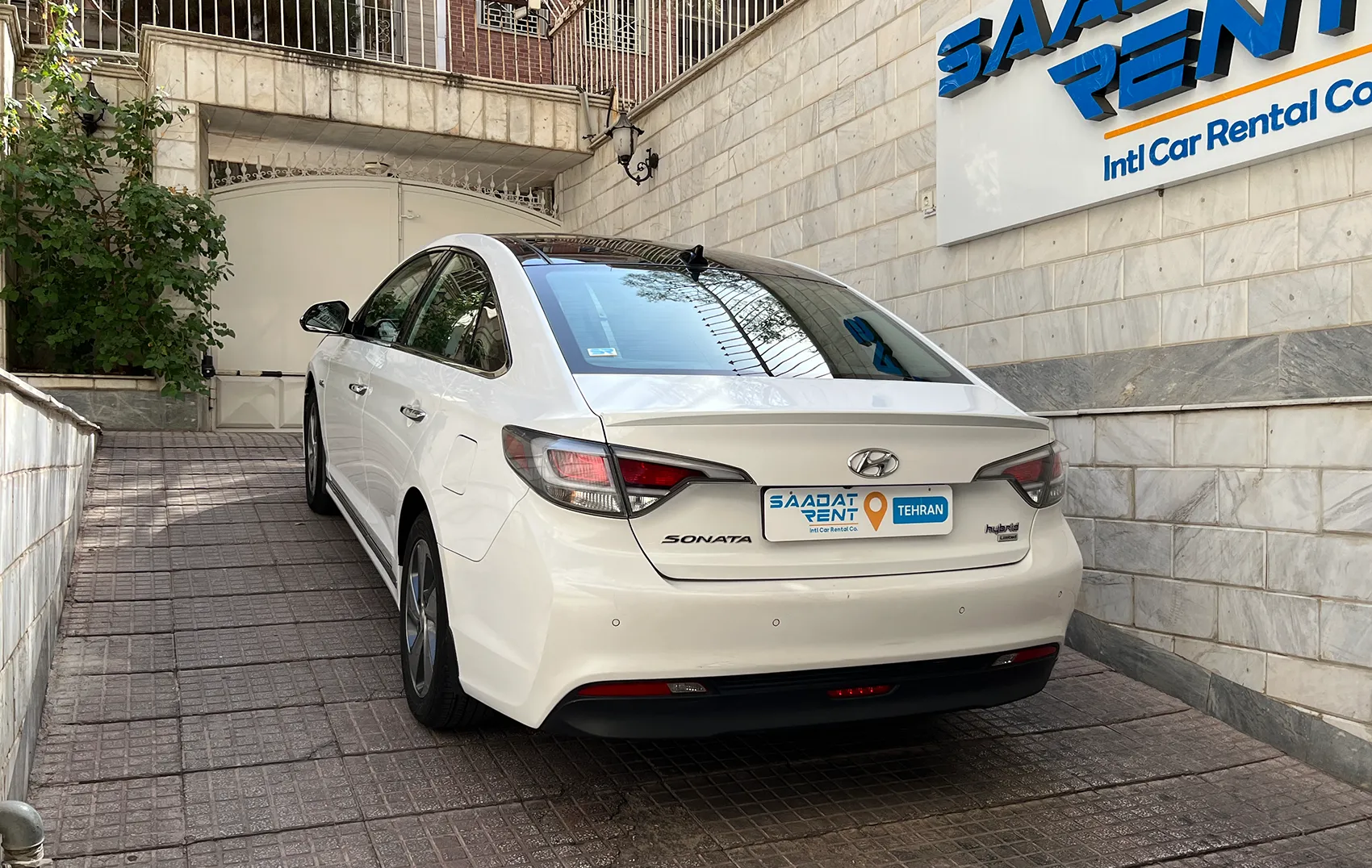 Renting Hyundai Sonata in Iran | easy conditions price list ...